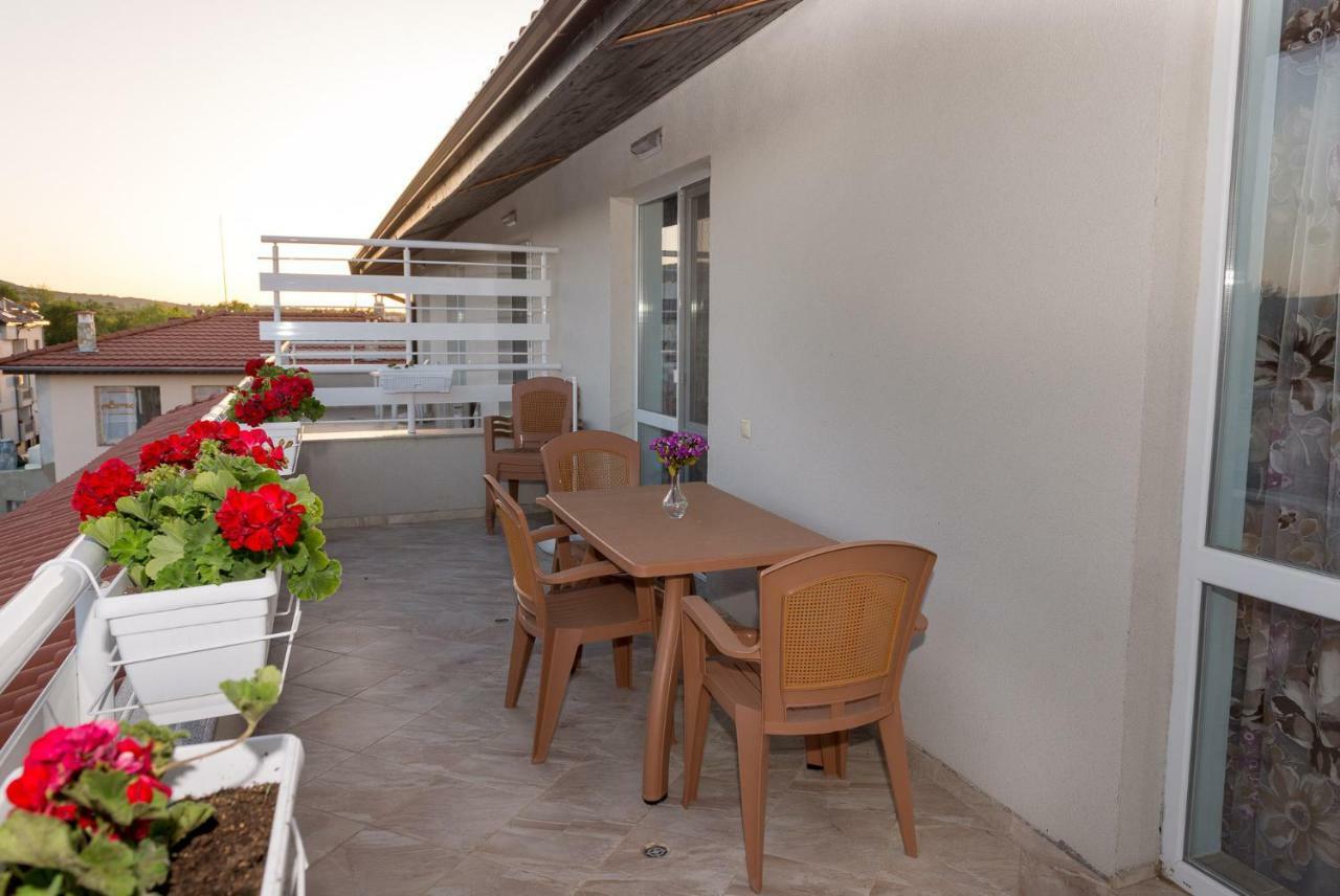 צרבו Hiora Apartments Vasiliko מראה חיצוני תמונה