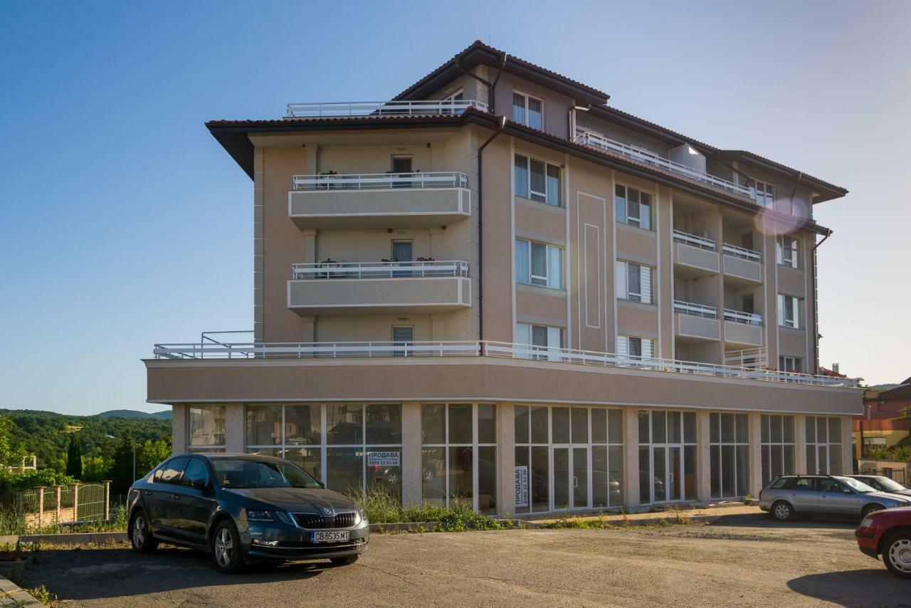 צרבו Hiora Apartments Vasiliko מראה חיצוני תמונה